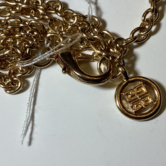 Givenchy 4 Strand GT chain necklace - Picture 3 of 3